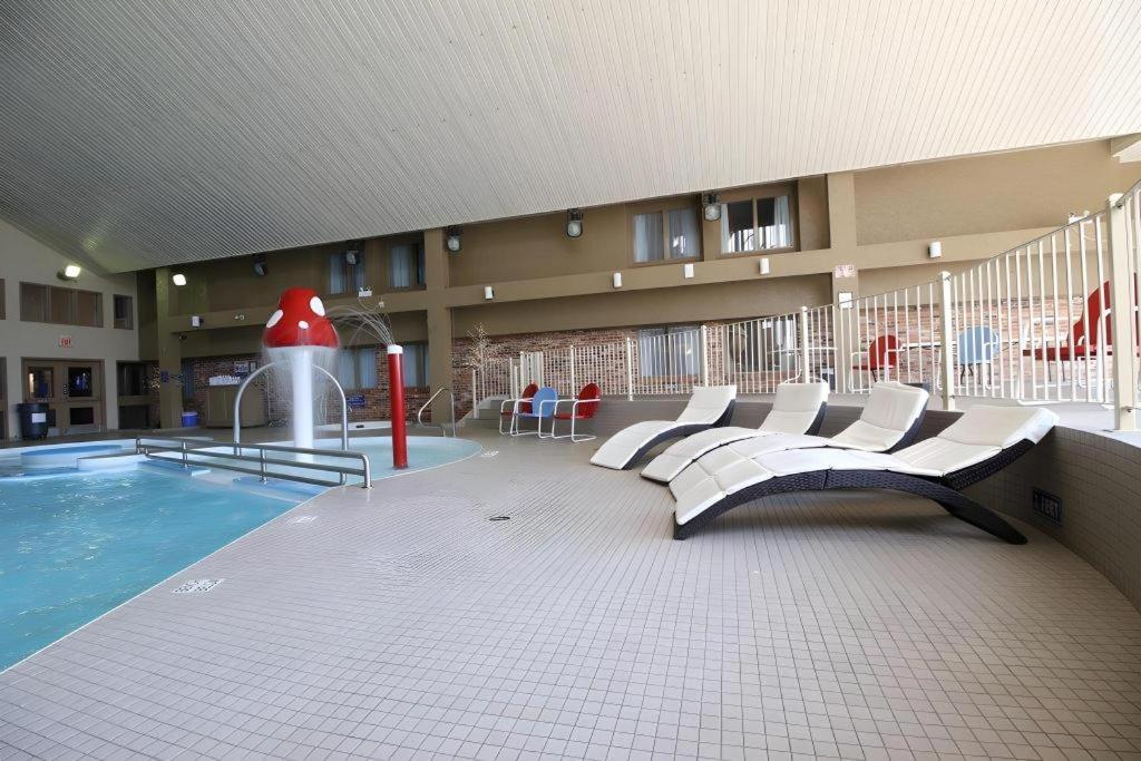 Medicine Hat Inn & Suites Eksteriør billede